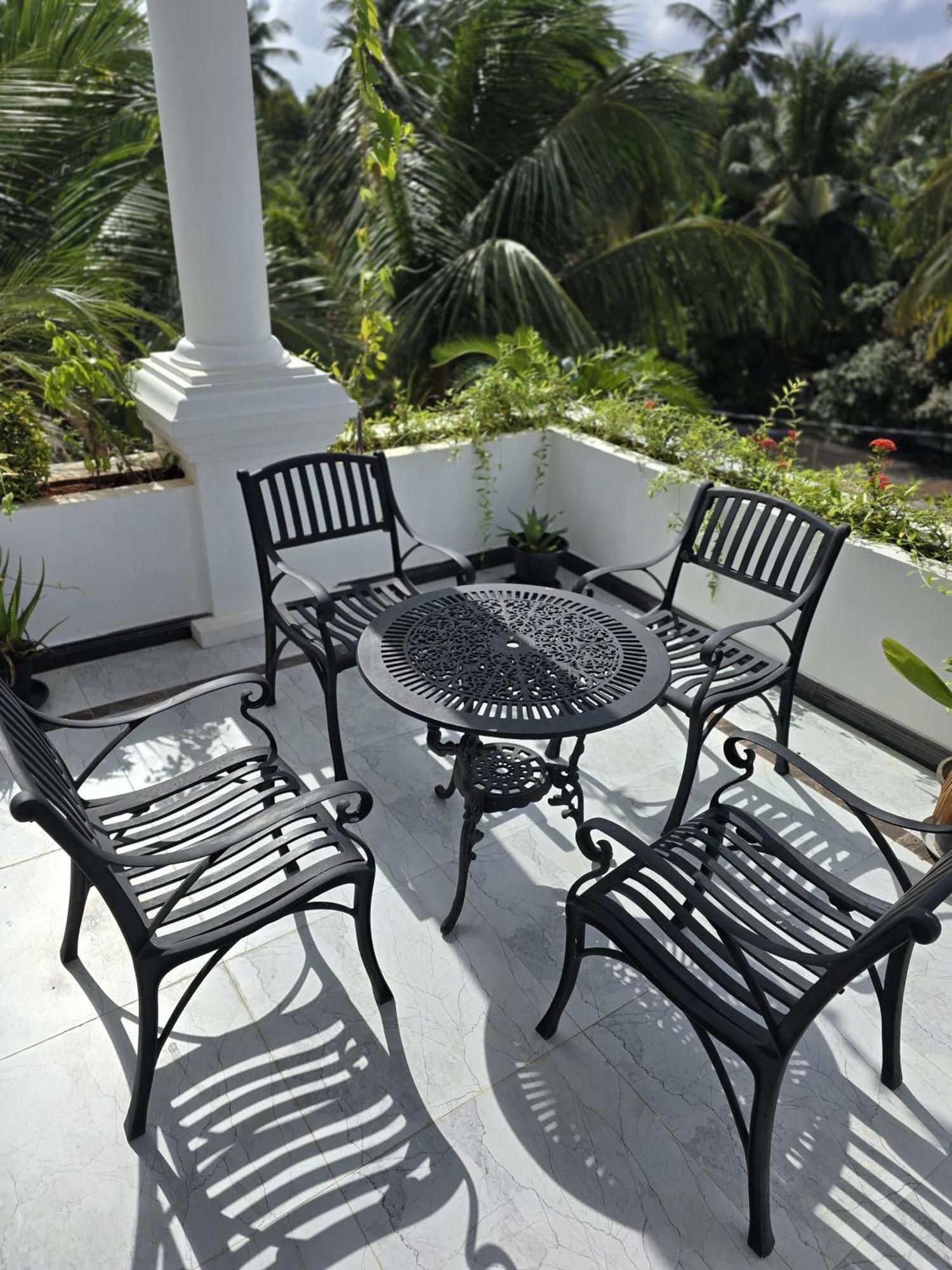 Munril Guest Jaffna Exterior foto