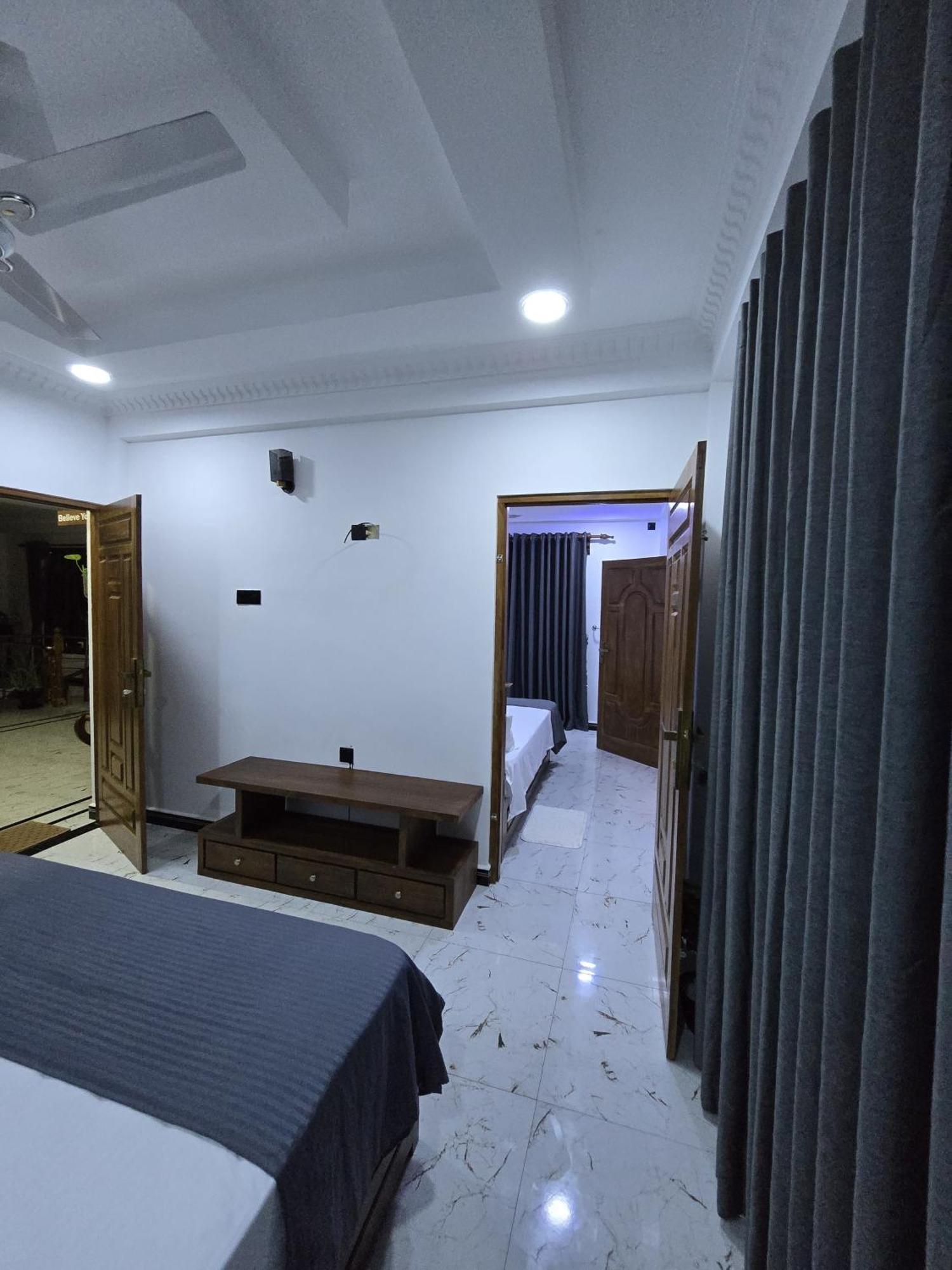Munril Guest Jaffna Exterior foto