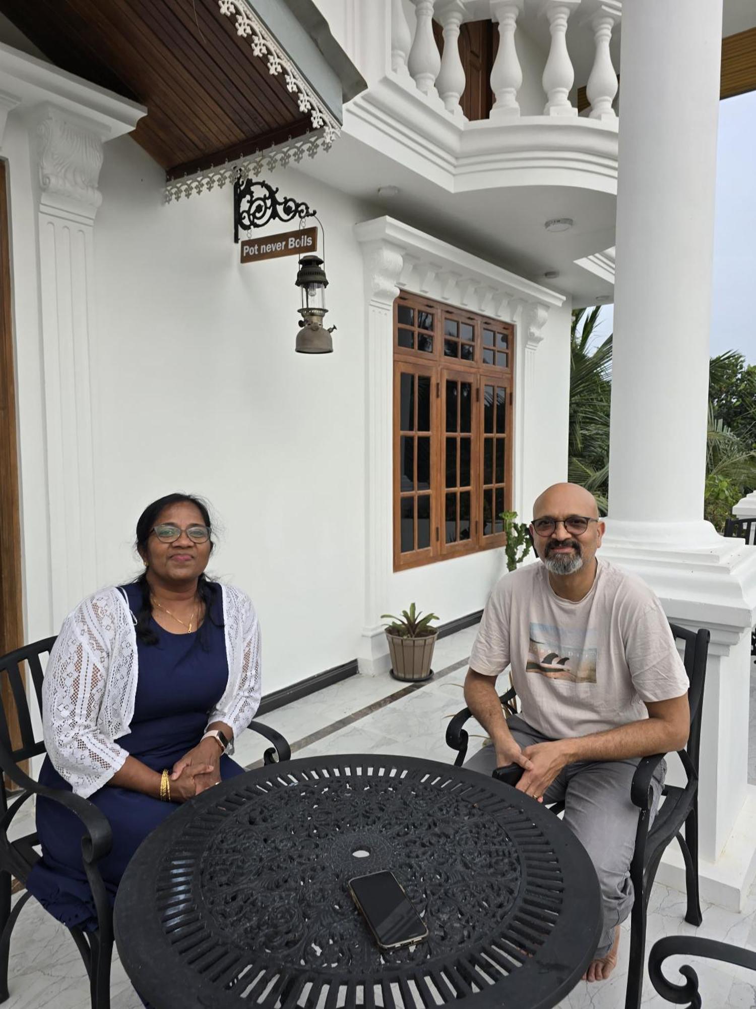 Munril Guest Jaffna Exterior foto