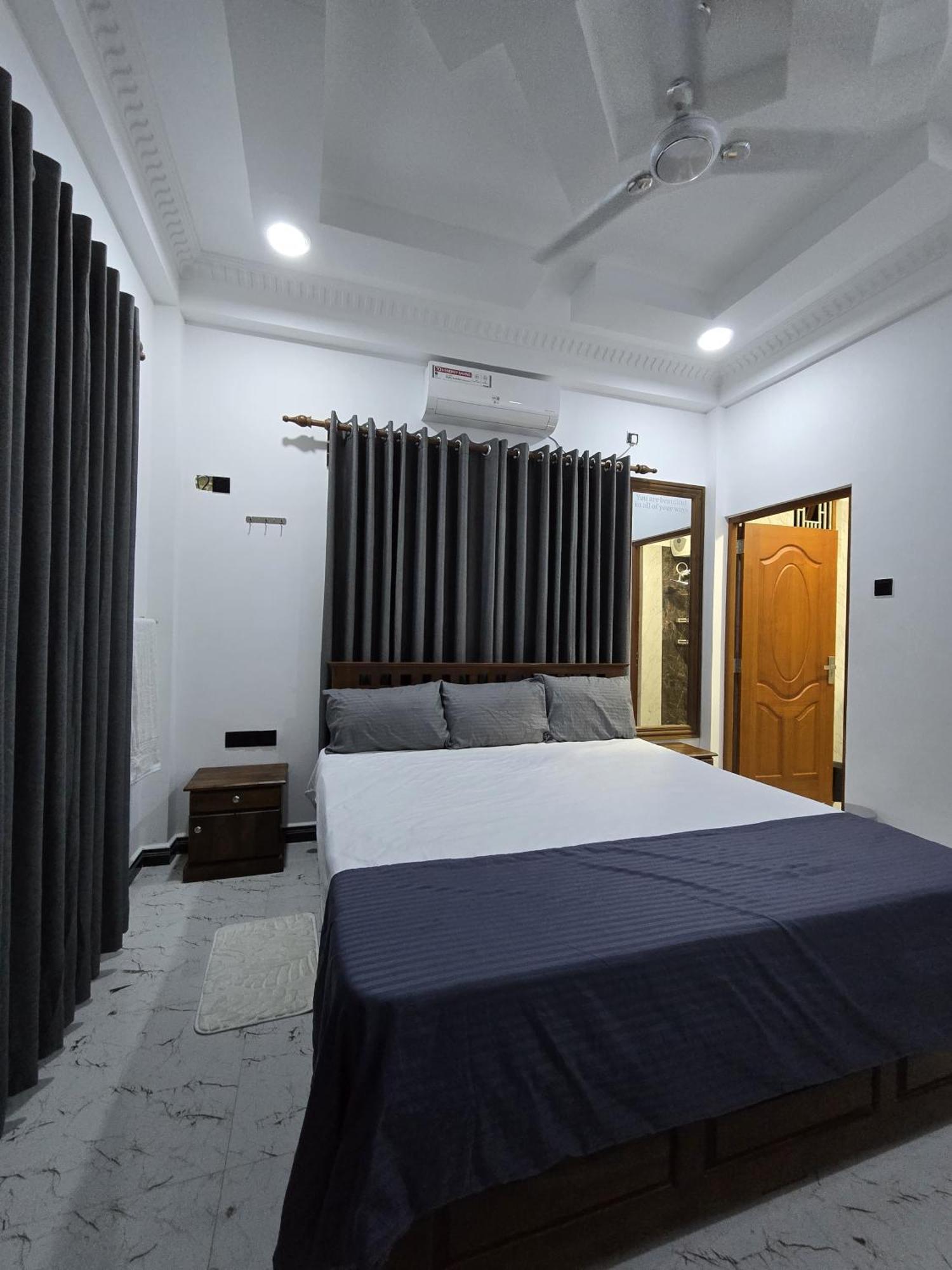 Munril Guest Jaffna Exterior foto