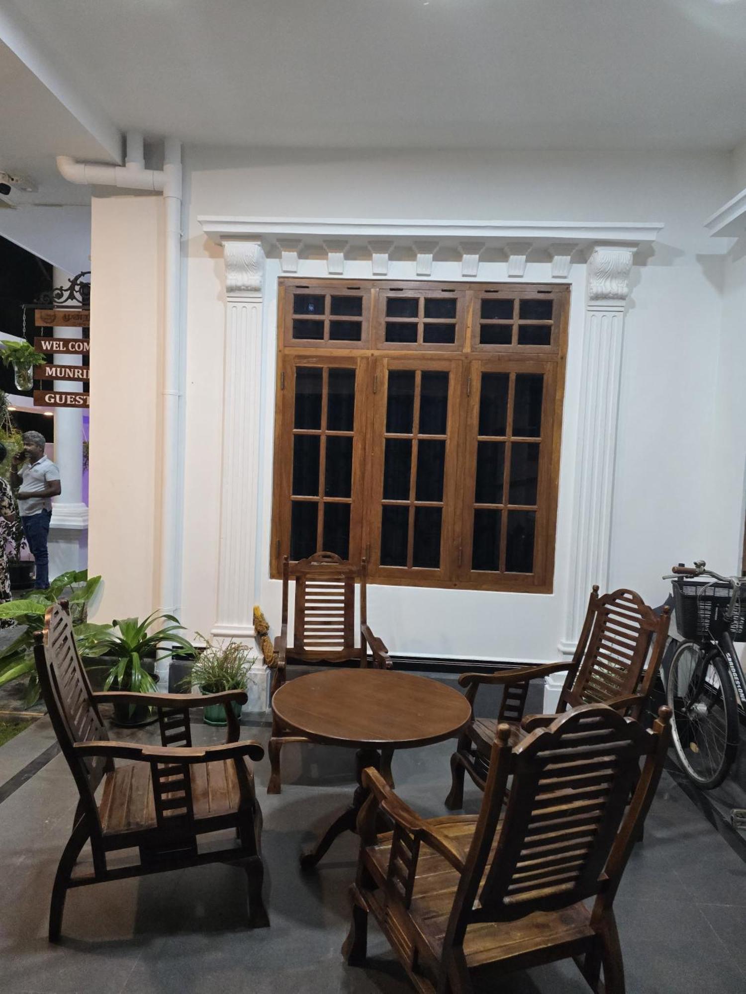 Munril Guest Jaffna Exterior foto