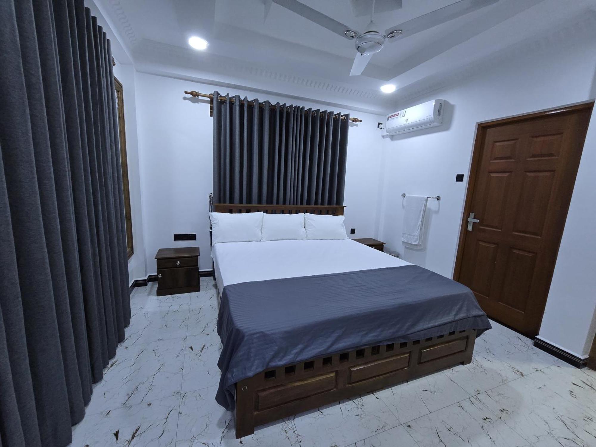 Munril Guest Jaffna Exterior foto